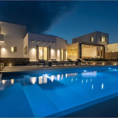 Luxury Mykonos - 3 Bedrooms - Estaffe - Amazing Agean Views - Wind Protected Alfresco Dining Area וילה