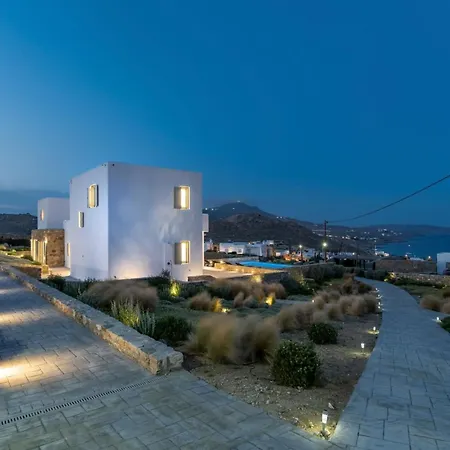 Luxury Mykonos - 3 Bedrooms - Estaffe - Amazing Agean Views - Wind Protected Alfresco Dining Area