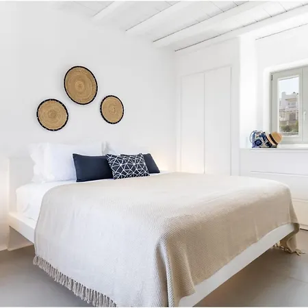 Luxury Mykonos - 3 Bedrooms - Estaffe - Amazing Agean Views - Wind Protected Alfresco Dining Area * 卡拉法蒂斯