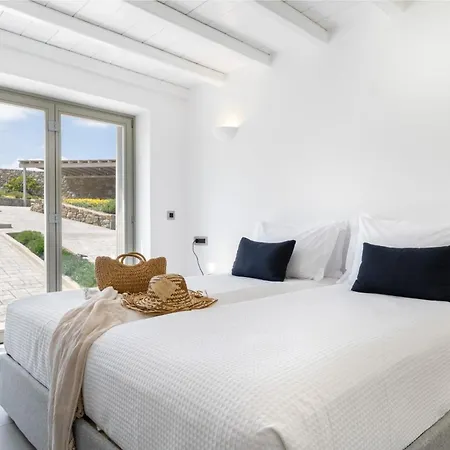 Luxury Mykonos - 3 Bedrooms - Estaffe - Amazing Agean Views - Wind Protected Alfresco Dining Area 卡拉法蒂斯
